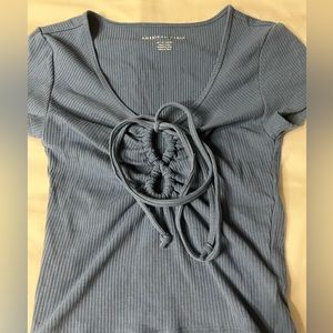 American Eagle keyhole tie front tee